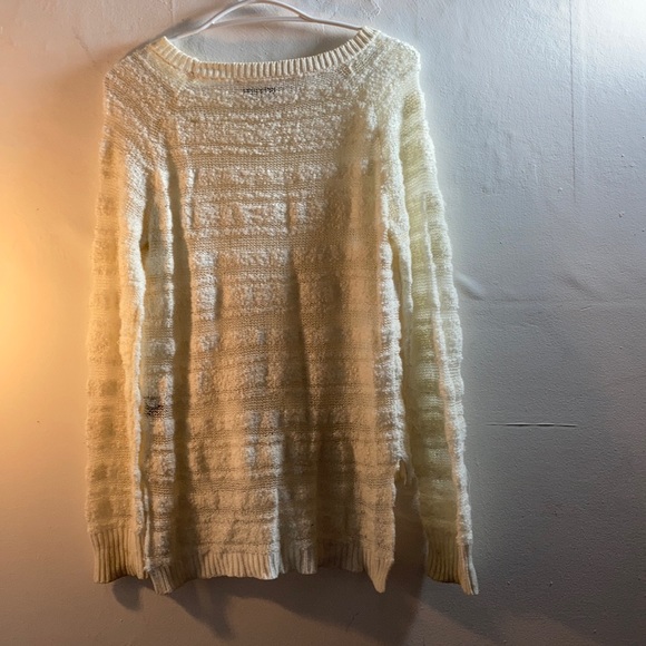 🌿3X33$🌿Jewelled white sweater - Picture 5 of 8
